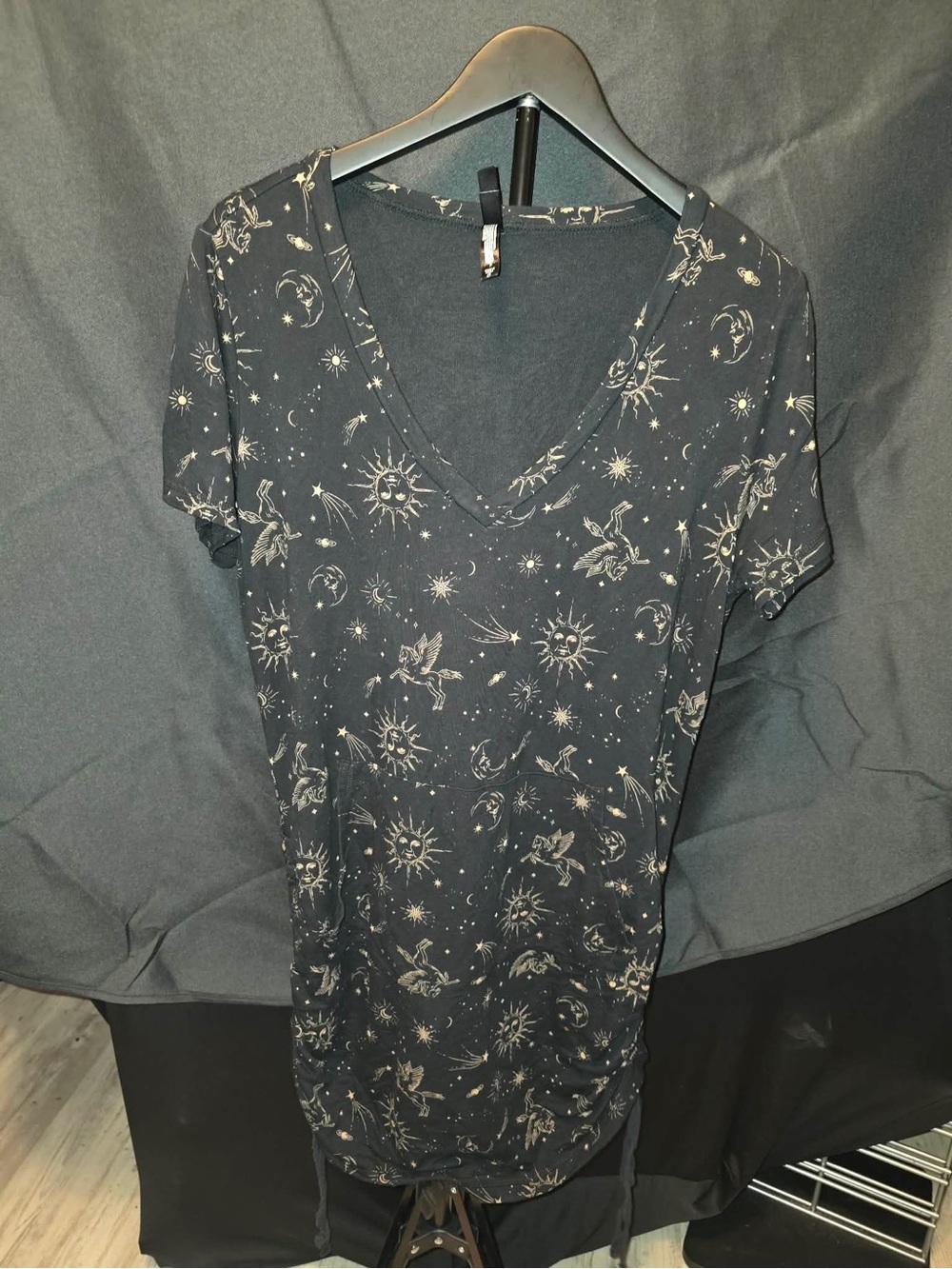 torrid Black Night Sky Print V-Neck Robe